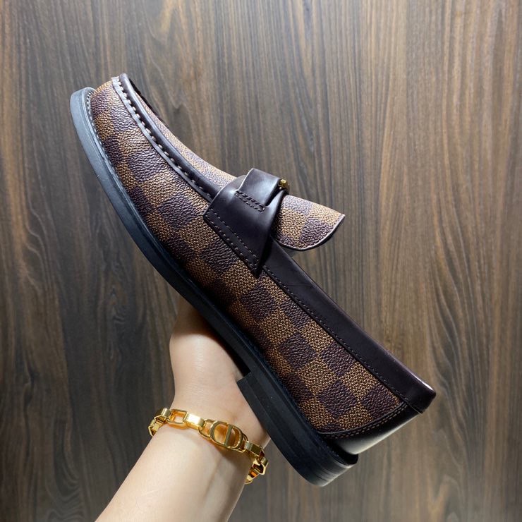Louis Vuitton Major Loafer   1A5A3O - FashionPlug