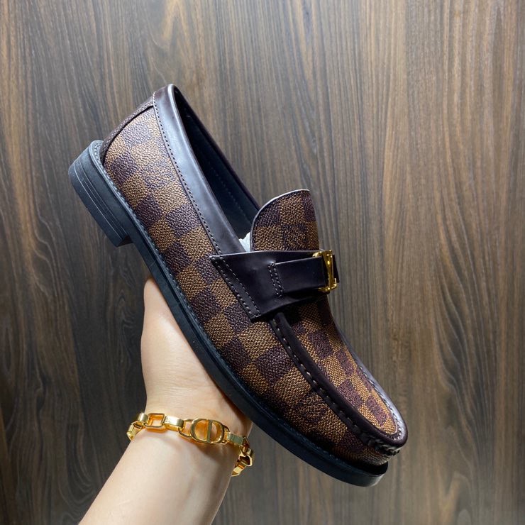 Louis Vuitton Major Loafer   1A5A3O - FashionPlug
