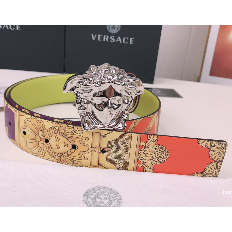 Versace La Medusa Le Pop Classique Reversible Belt   40mm - FashionPlug