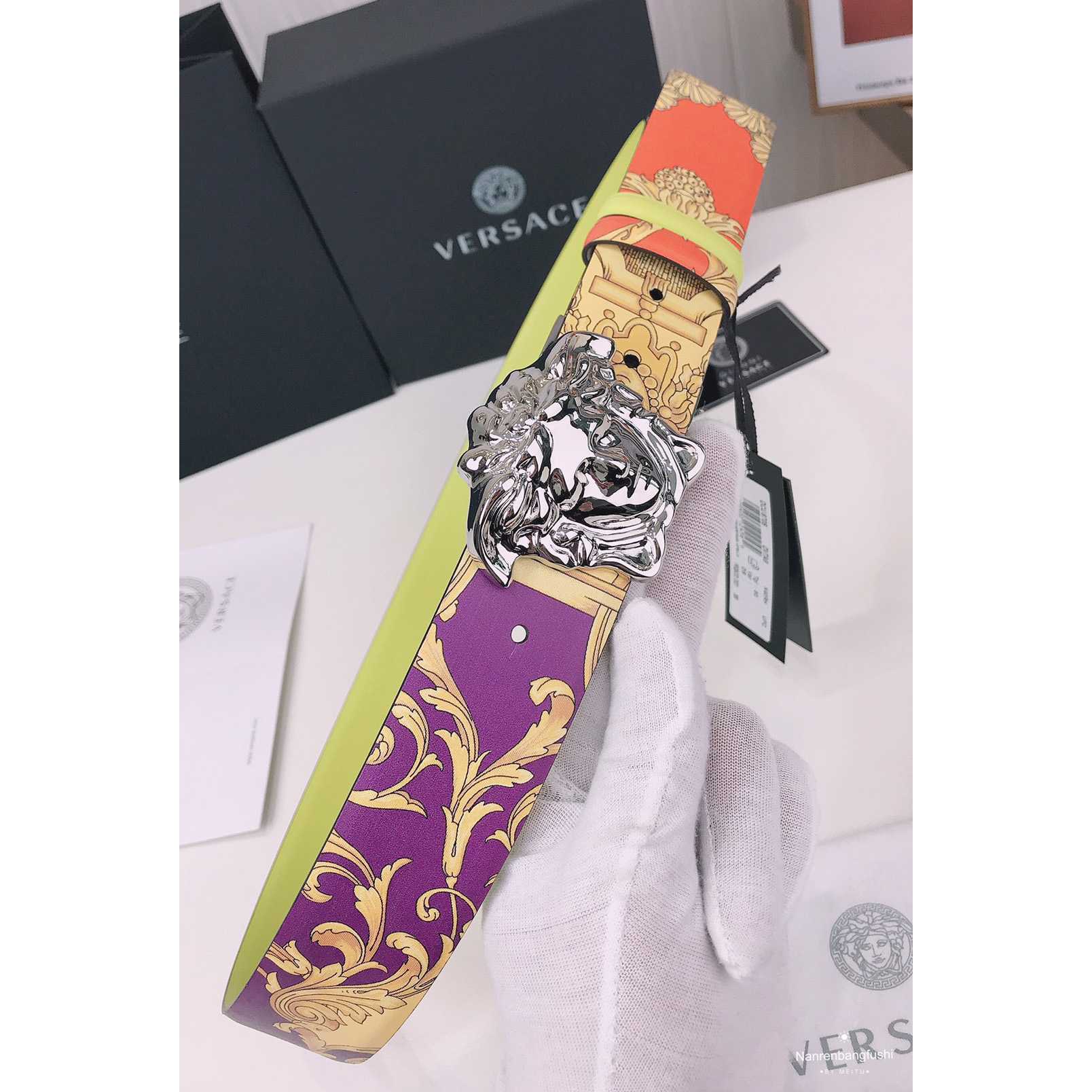 Versace La Medusa Le Pop Classique Reversible Belt   40mm - FashionPlug