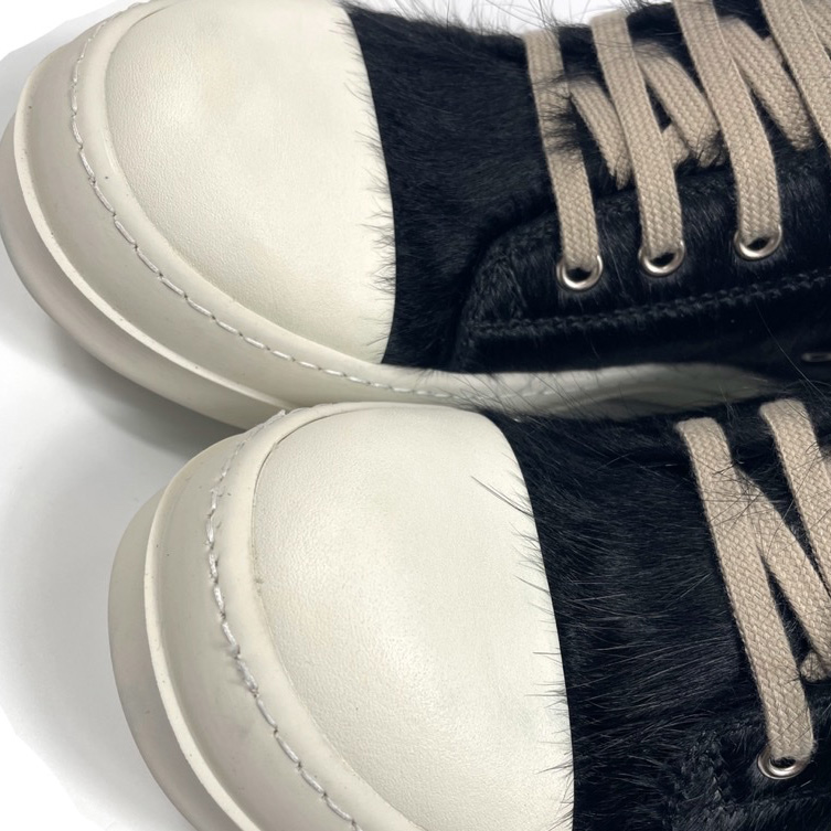 Rick Owens Low Top Sneakers In Black - FashionPlug