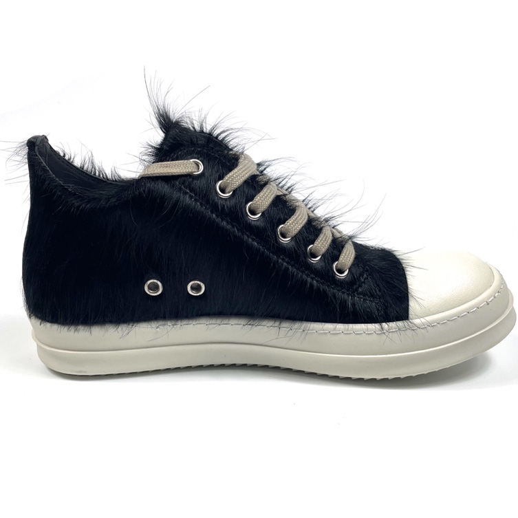 Rick Owens Low Top Sneakers In Black - FashionPlug