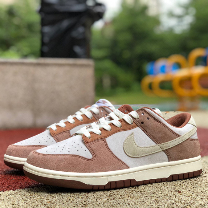 Nike Dunk Low PRM “Medium Curry” Sneaker       DD1390-100 - FashionPlug