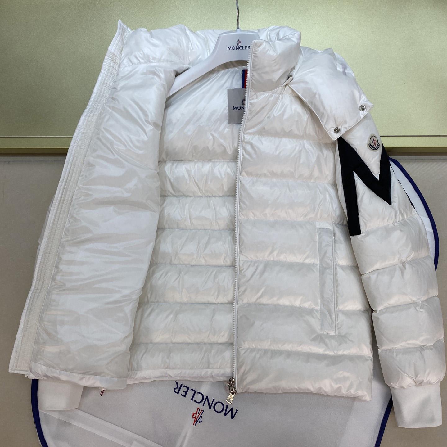 Moncler Corydale Short Down Jacket - FashionPlug