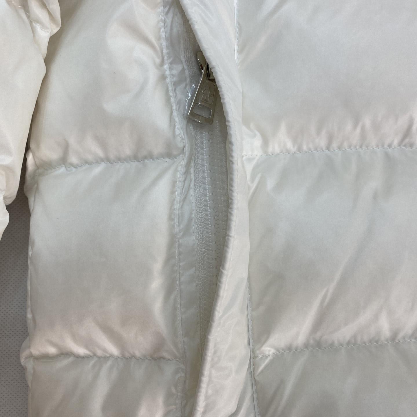 Moncler Corydale Short Down Jacket - FashionPlug