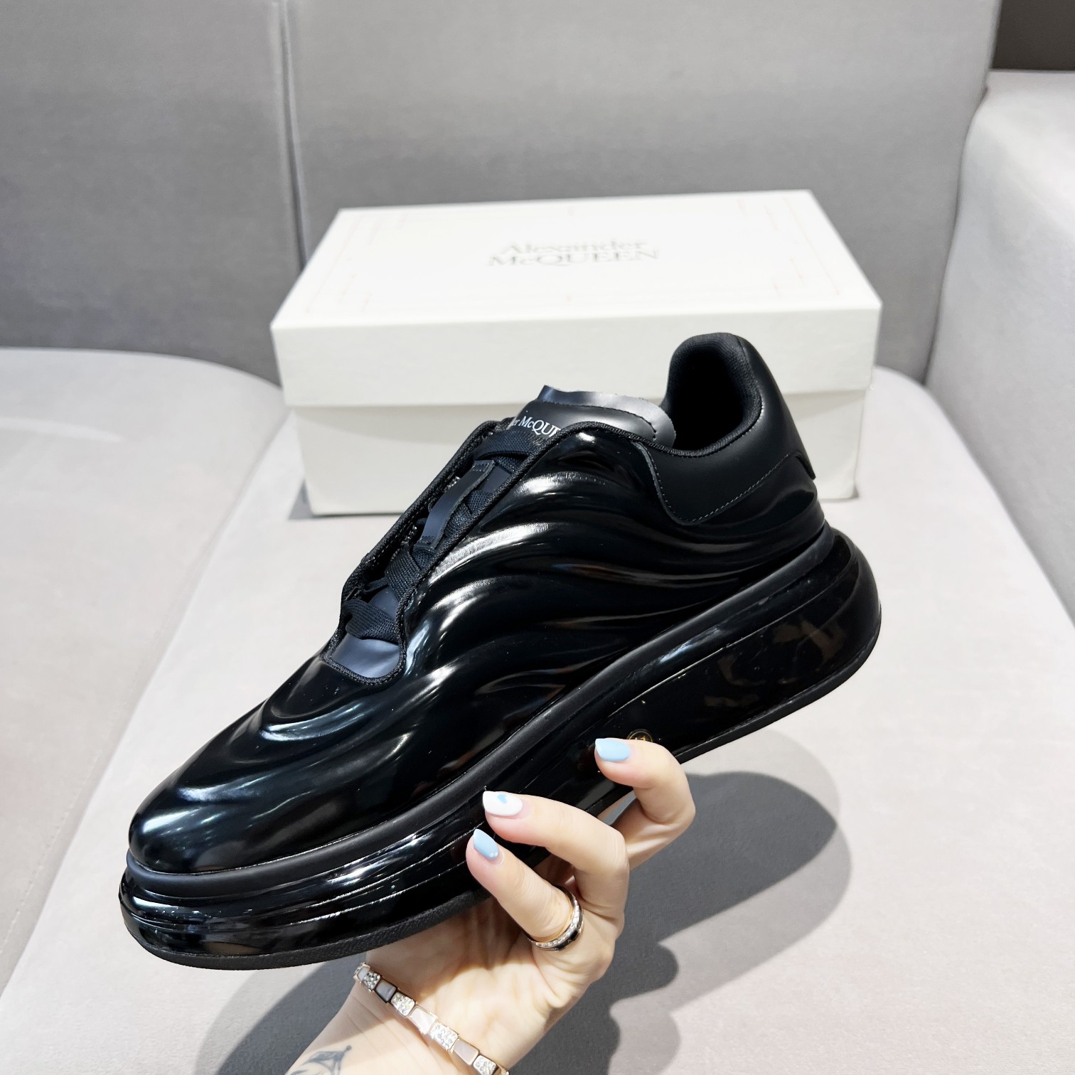 Alexander Mqueen Oversized Sneaker In Black - FashionPlug