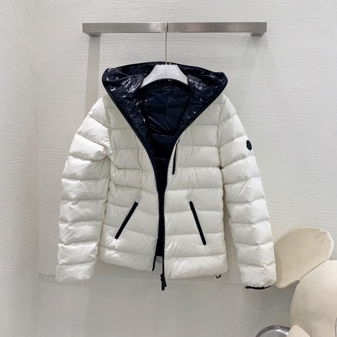 Moncler Herbe Short Down Jacket - FashionPlug