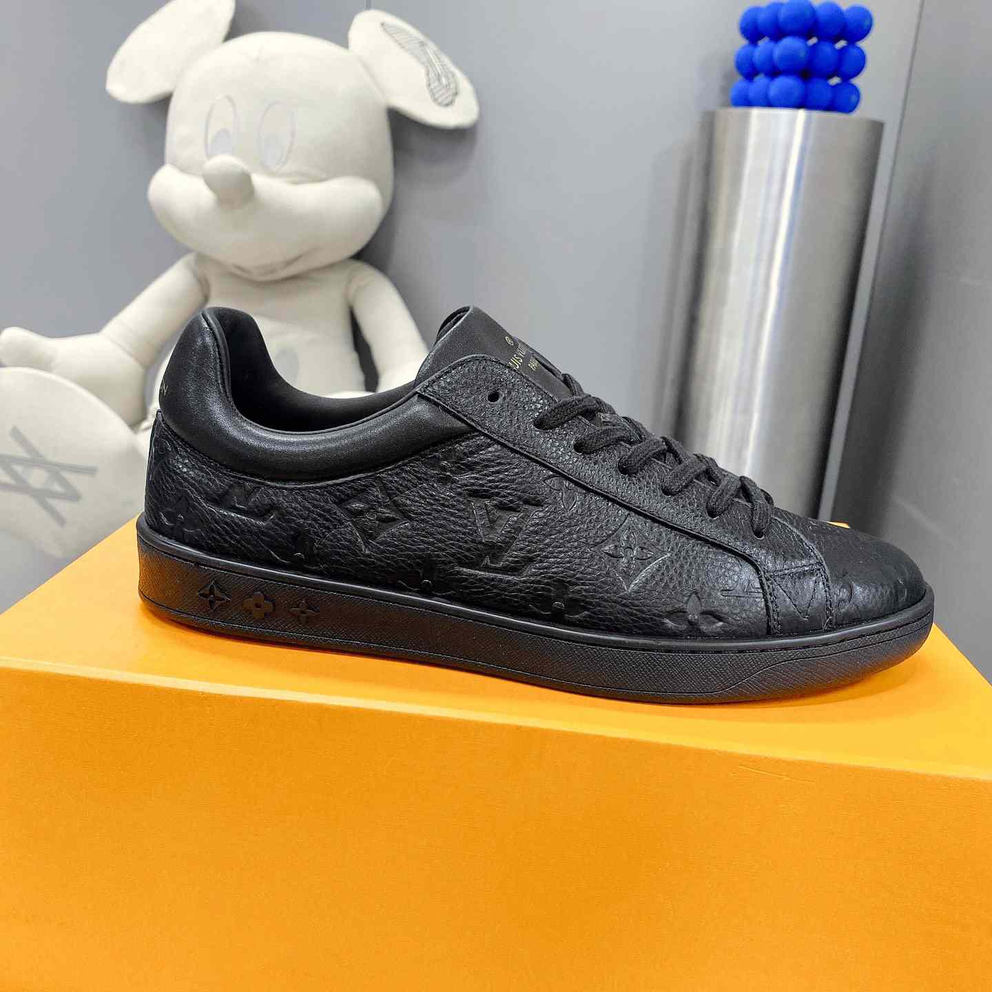 Louis Vuitton Luxembourg Sneaker    1A8QEB - FashionPlug
