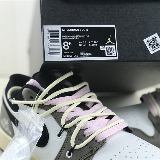 Air Jordan 1 Low Sneaker   553558-062 - FashionPlug