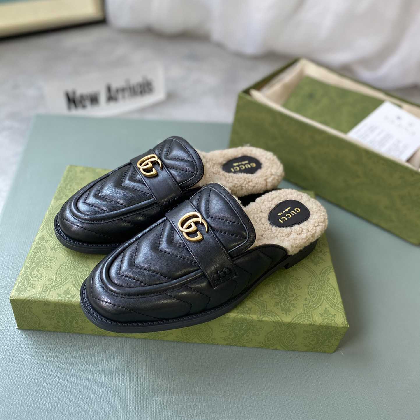 Gucci Women's Double G Slippers - FashionPlug