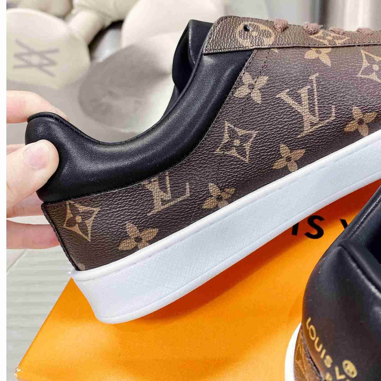 Louis Vuitton Luxembourg Samothrace Sneakers     1A4PAF - FashionPlug