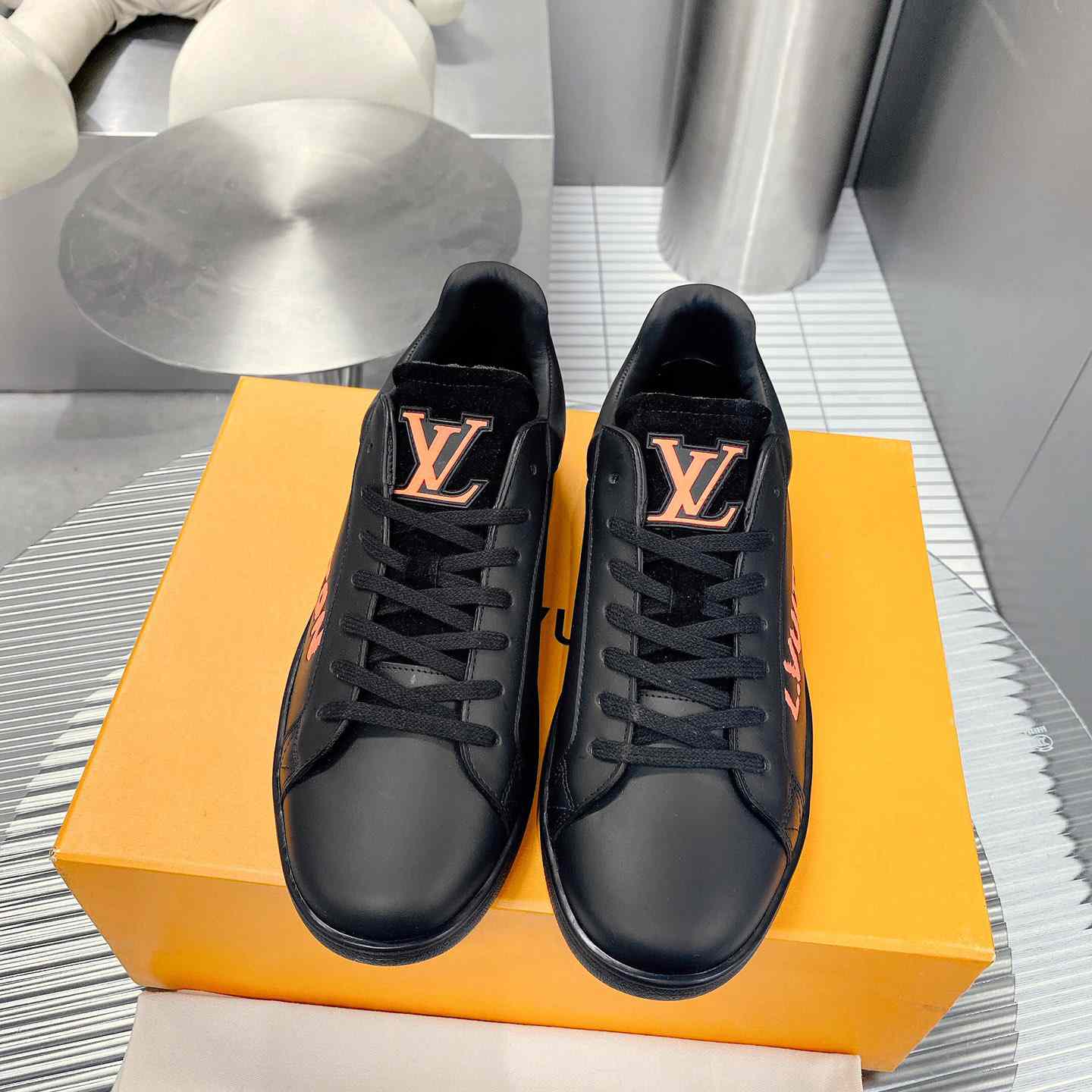 Louis Vuitton Luxembourg Samothrace Sneakers   1A9JCM - FashionPlug