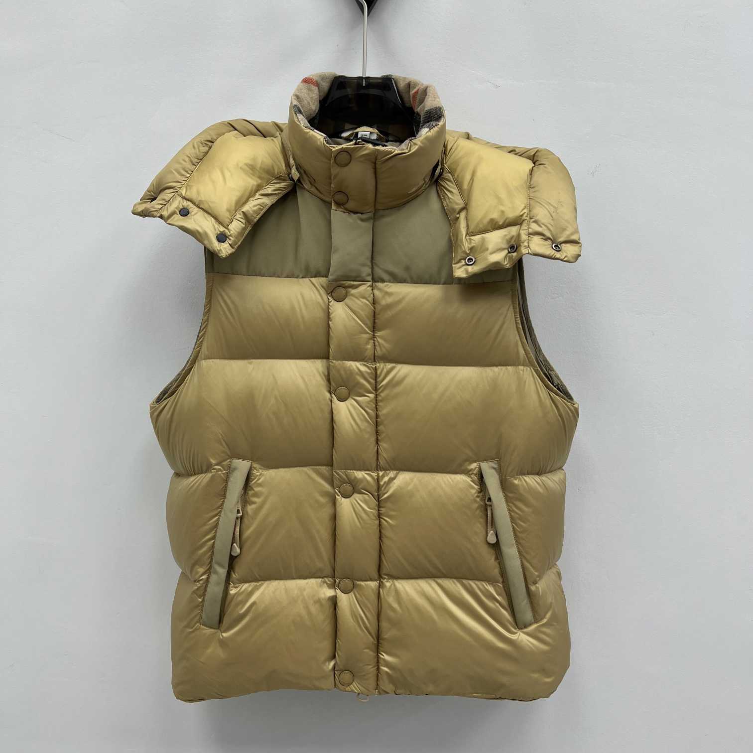 Burberry Detachable Sleeve Hooded Puffer Jacket - FashionPlug