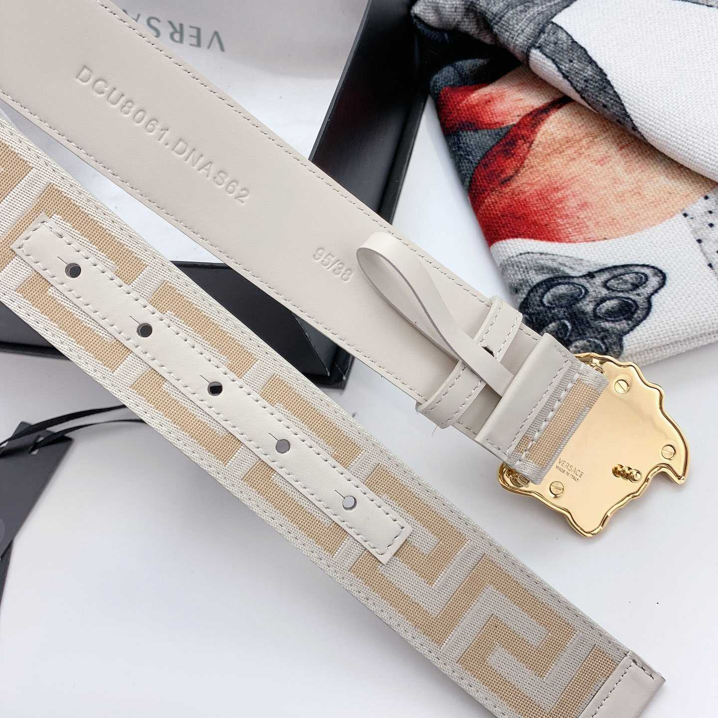 Versace Le Medusa Belt - FashionPlug