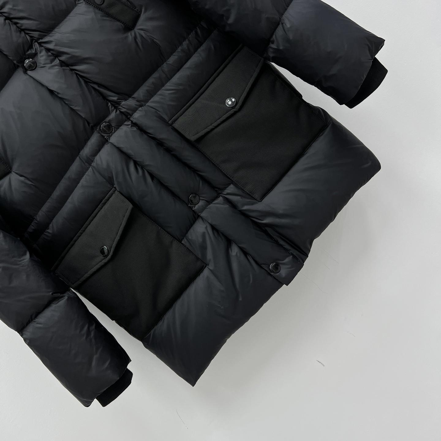 Burberry Logo Appliqué Nylon Puffer Coat - FashionPlug