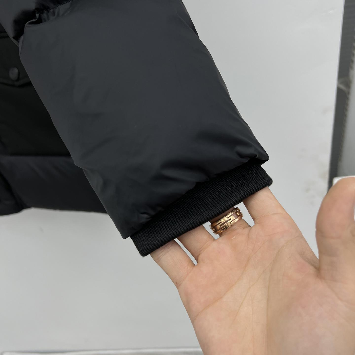 Burberry Logo Appliqué Nylon Puffer Coat - FashionPlug