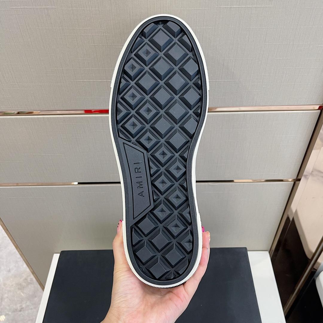 Amiri Low Top Sneaker - FashionPlug