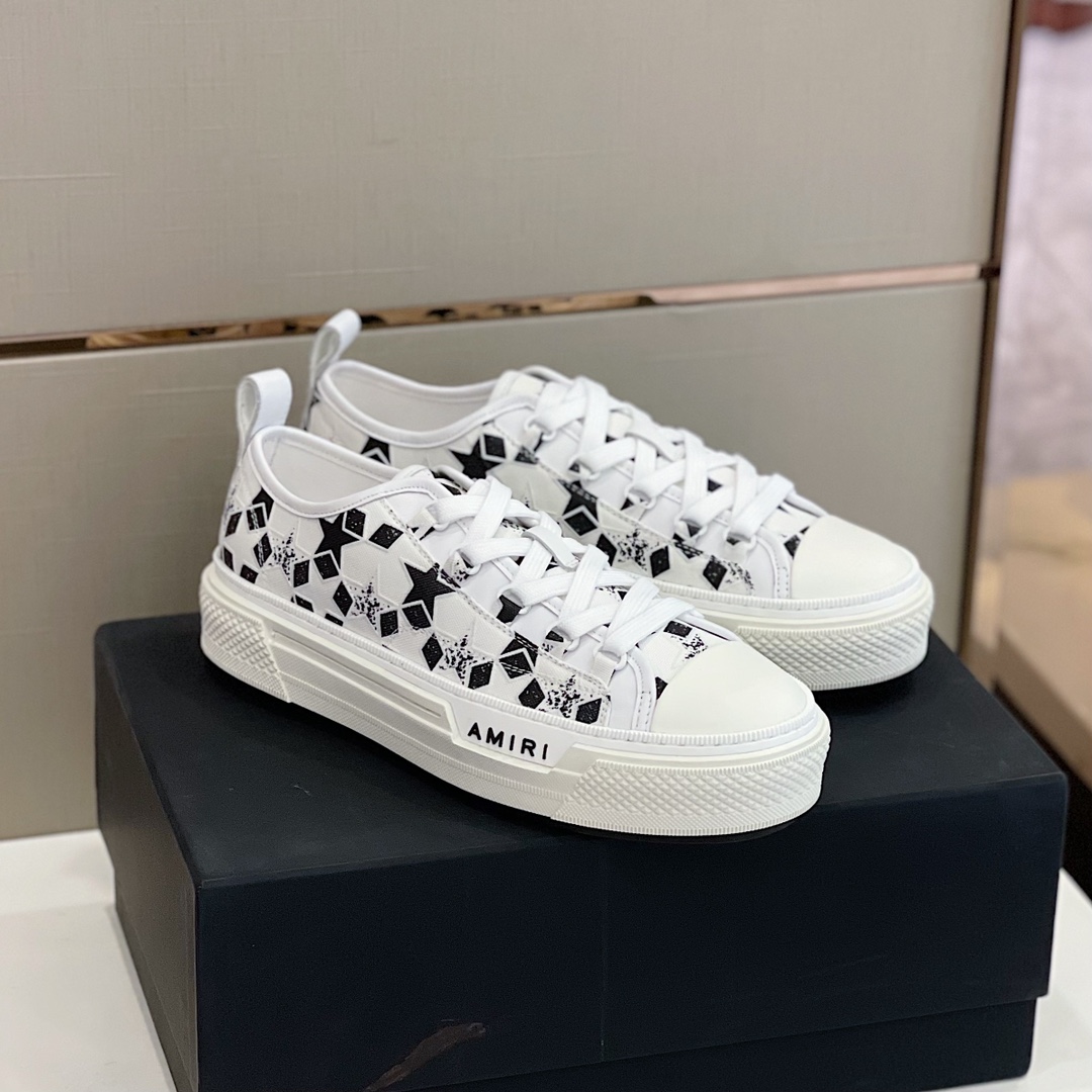 Amiri Low Top Sneaker - FashionPlug