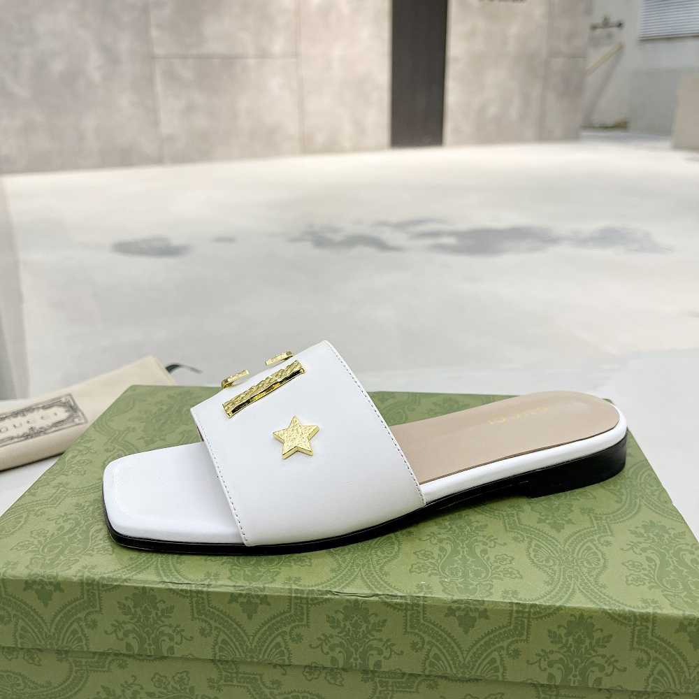 Gucci Women's 'Gucci' Slide Sandal - FashionPlug