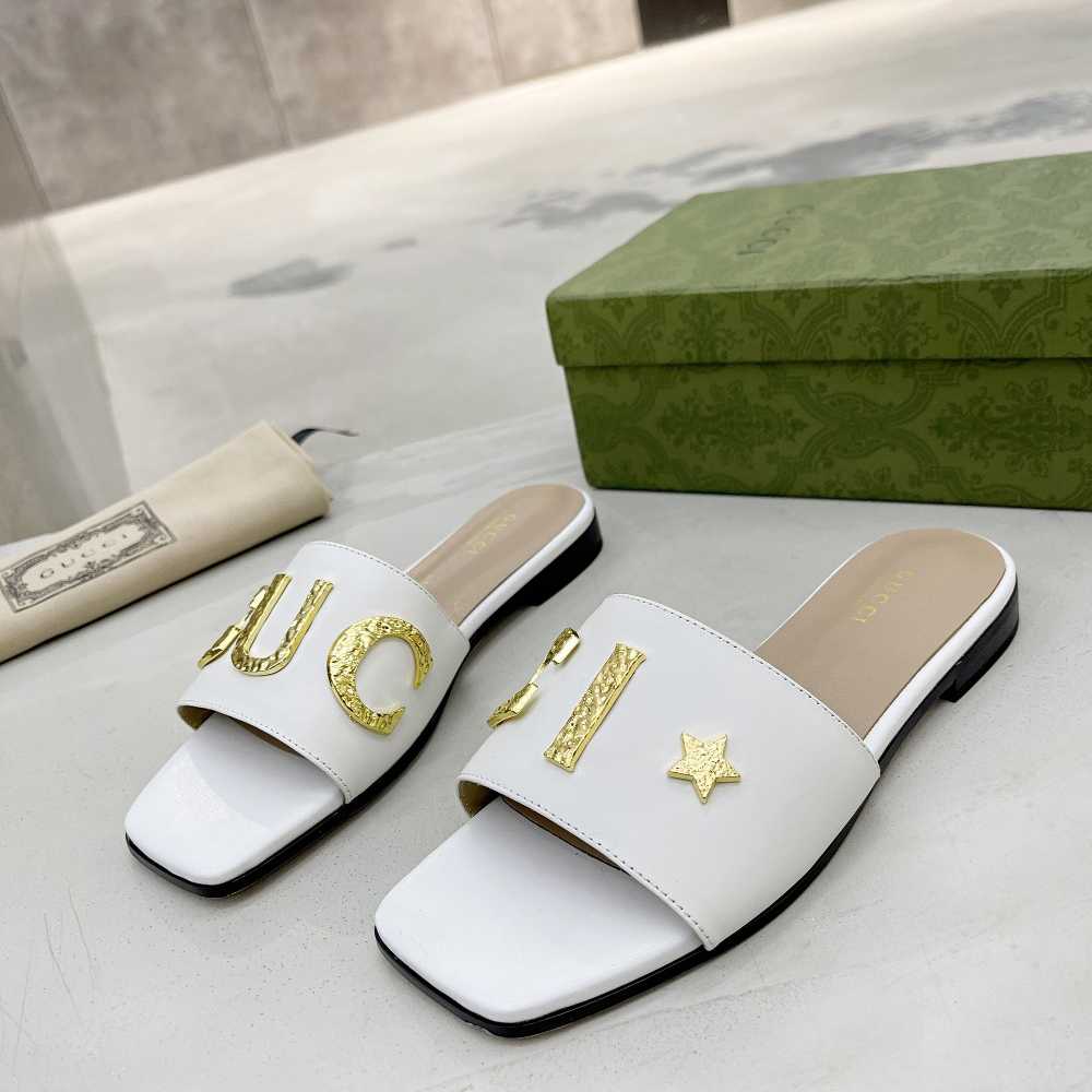 Gucci Women's 'Gucci' Slide Sandal - FashionPlug