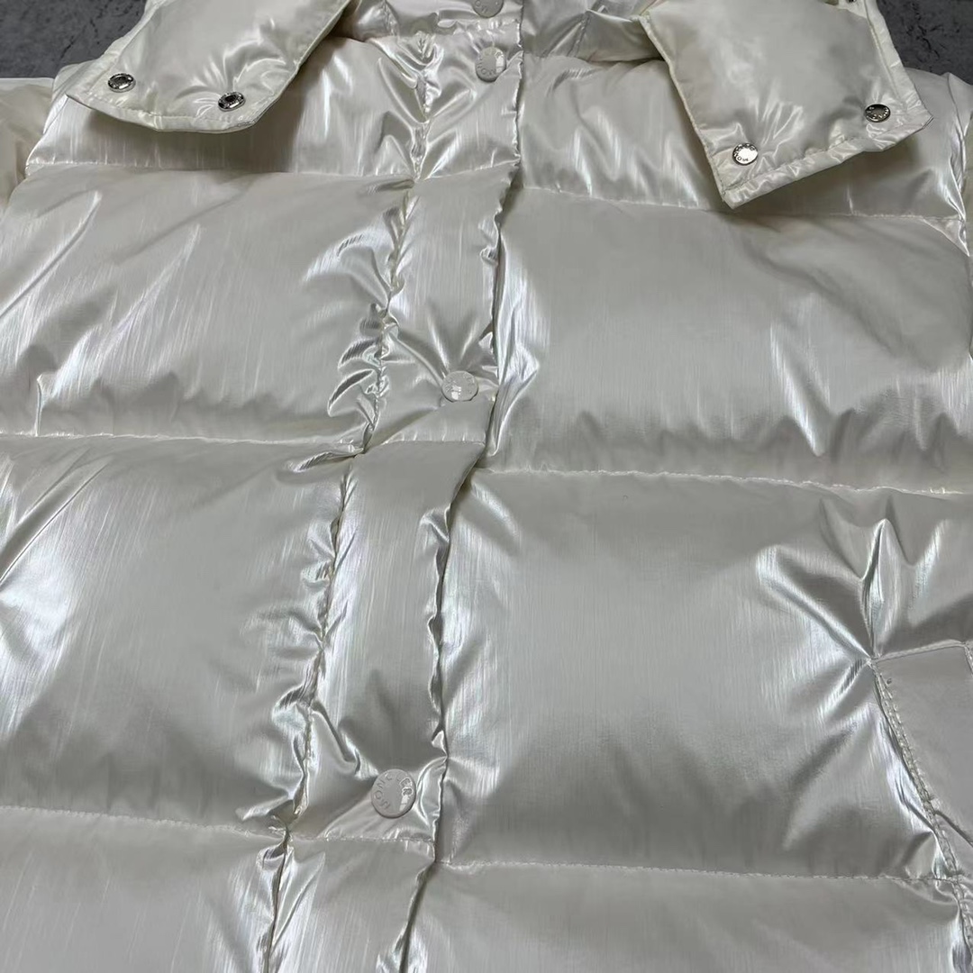 Moncler Gaou Short Down Jacket - FashionPlug