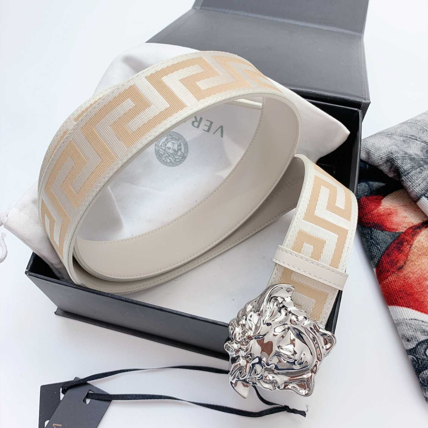 Versace Le Medusa Belt - FashionPlug