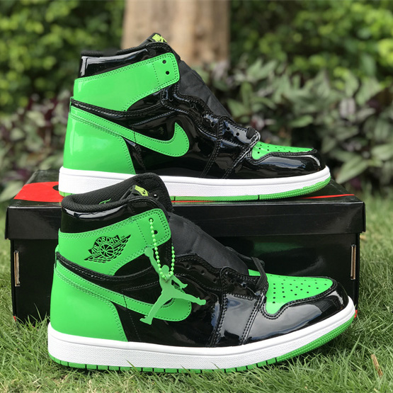 Air Jordan 1 High OG Sneakers    555088-030  - FashionPlug