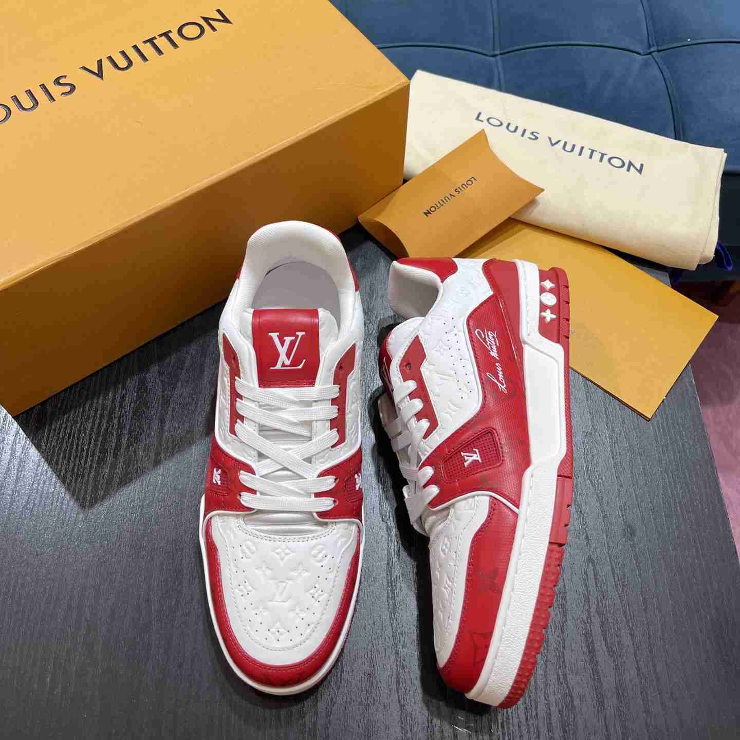 Louis Vuitton LV Trainer Sneaker       1AANFA - FashionPlug