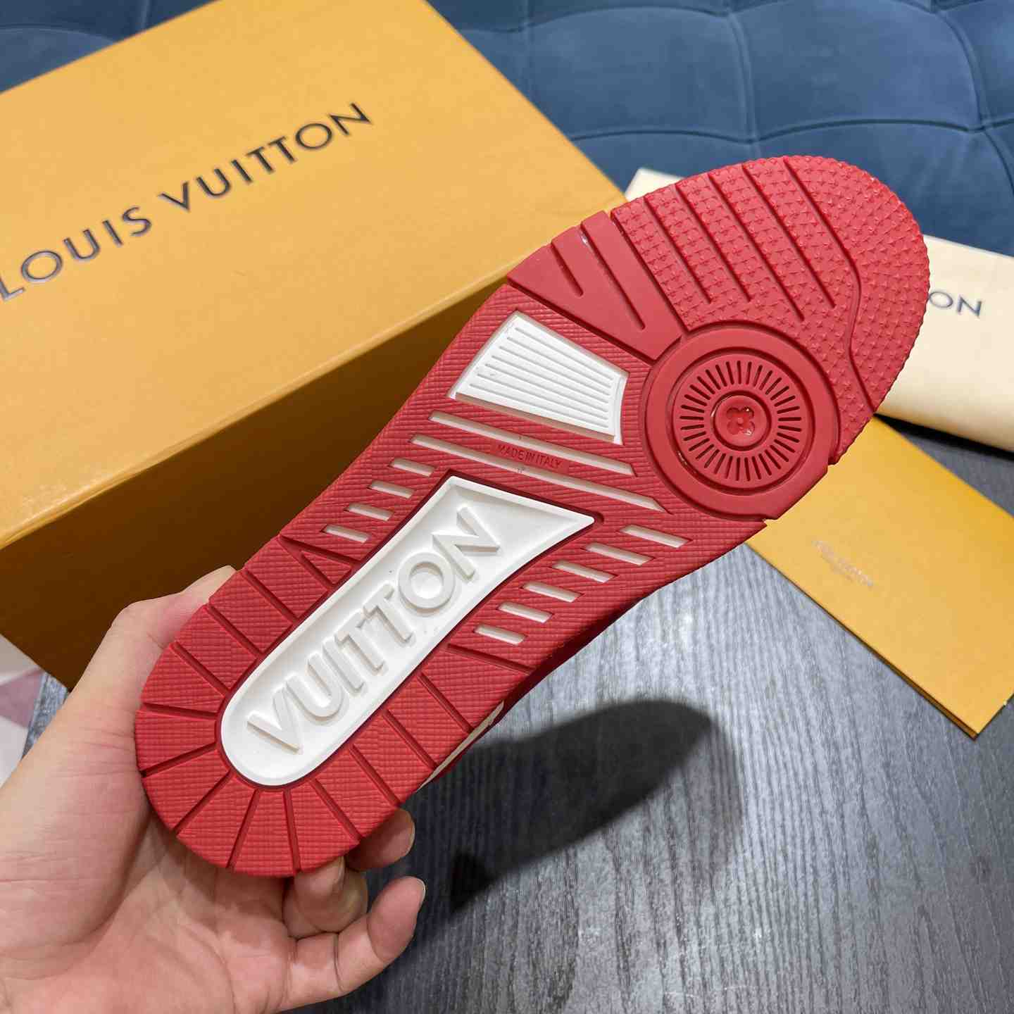 Louis Vuitton LV Trainer Sneaker       1AANFA - FashionPlug