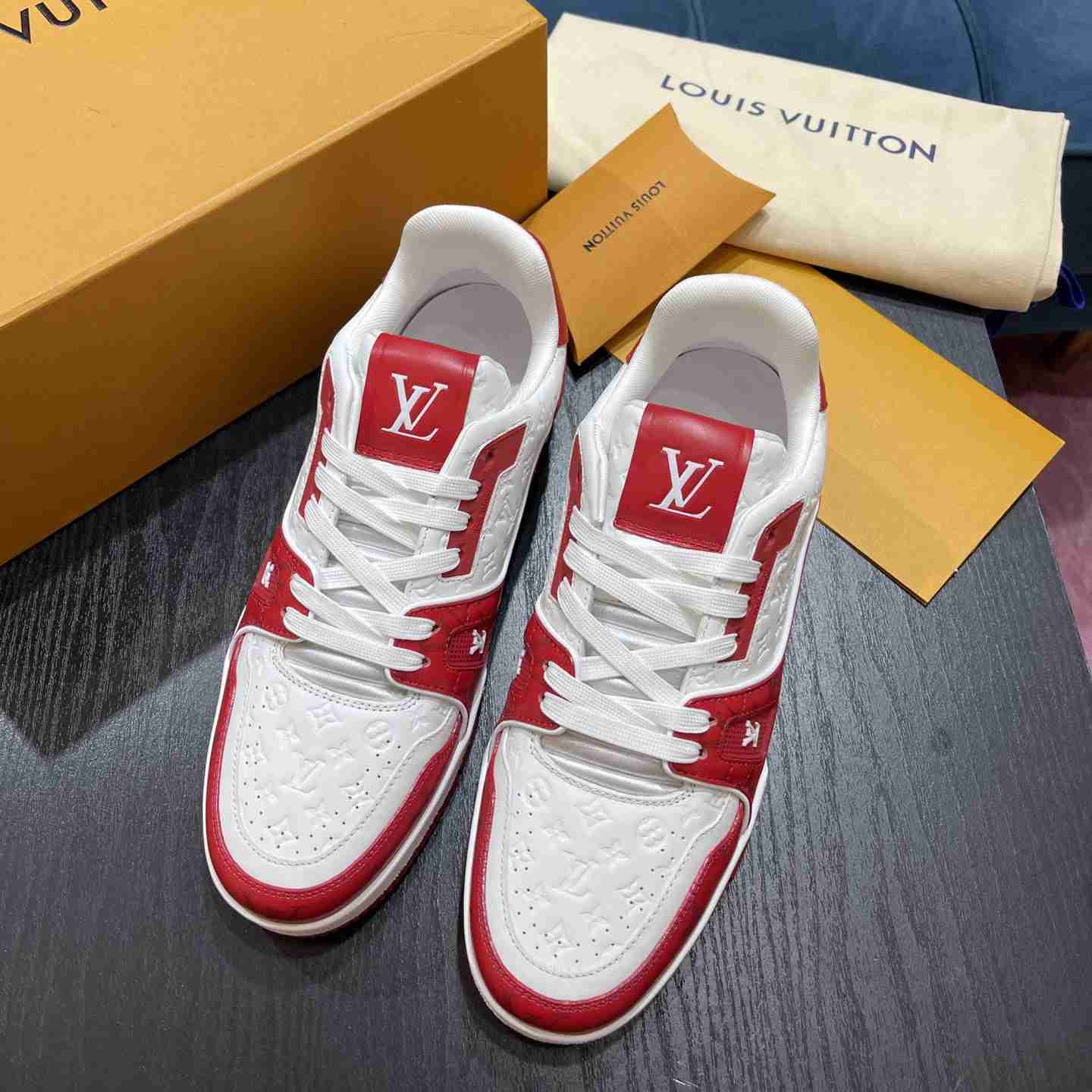 Louis Vuitton LV Trainer Sneaker       1AANFA - FashionPlug
