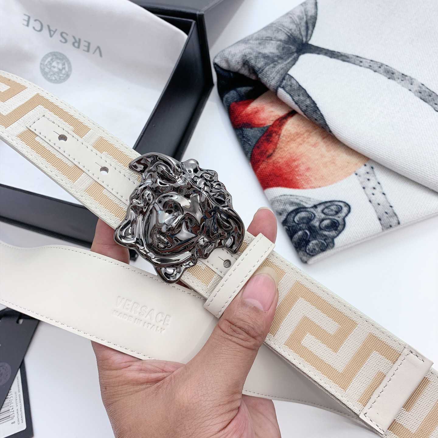 Versace Le Medusa Belt - FashionPlug