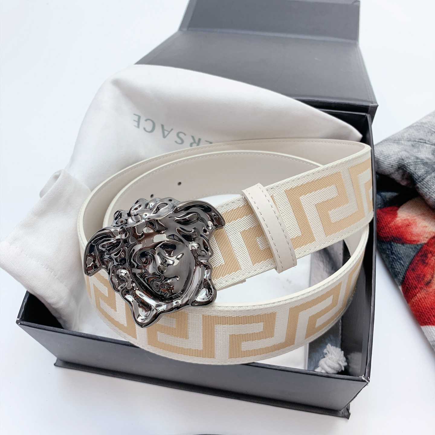Versace Le Medusa Belt - FashionPlug