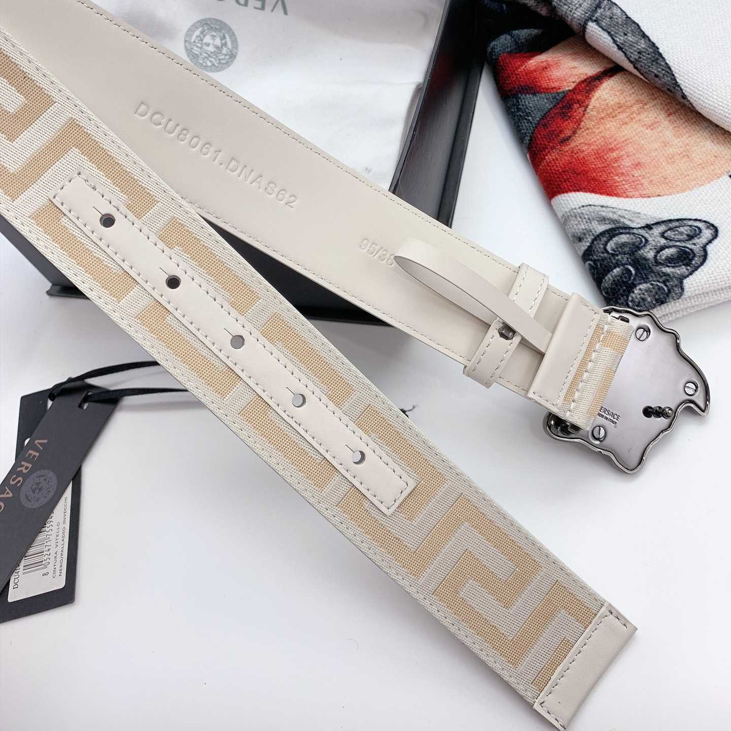 Versace Le Medusa Belt - FashionPlug