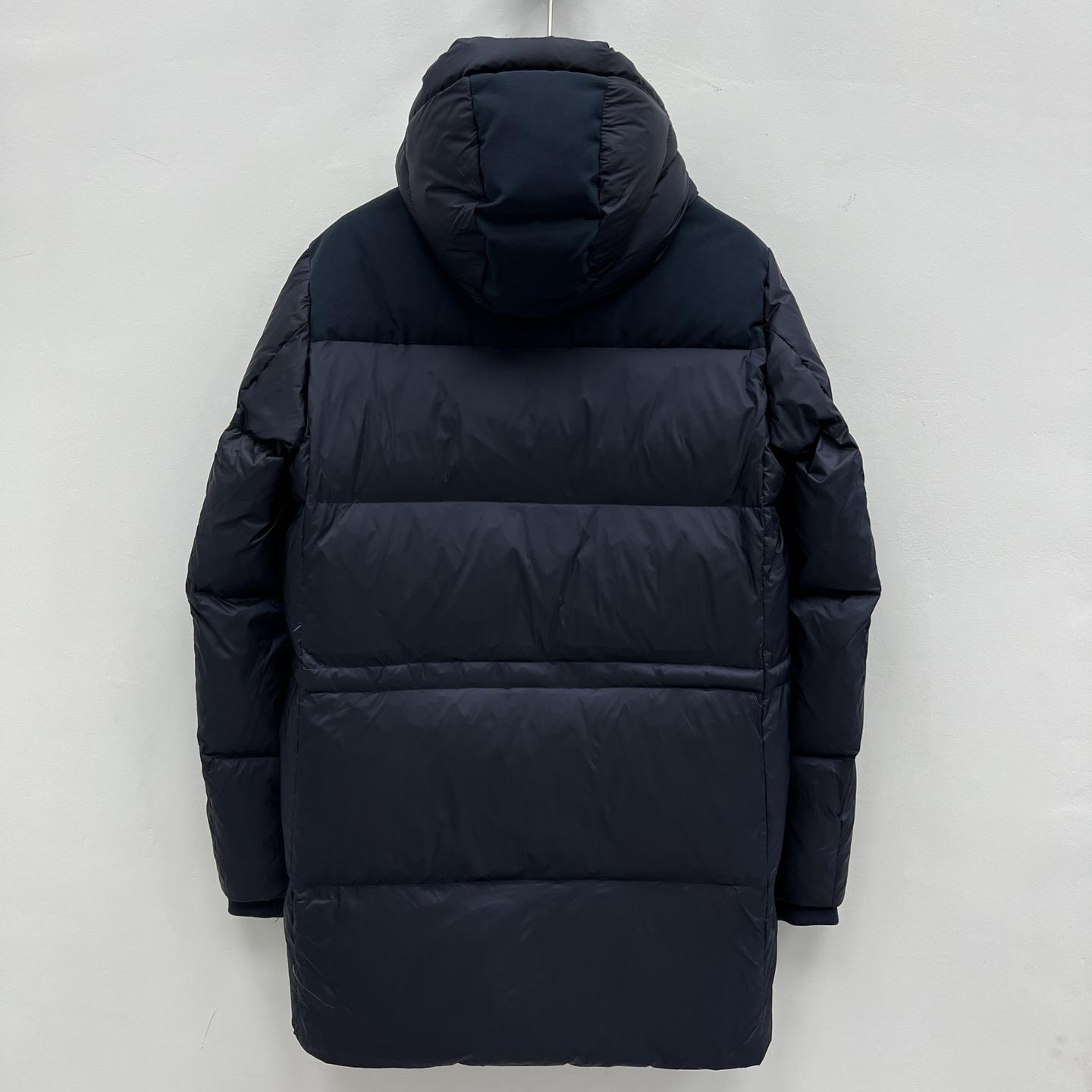 Burberry Logo Appliqué Nylon Puffer Coat - FashionPlug