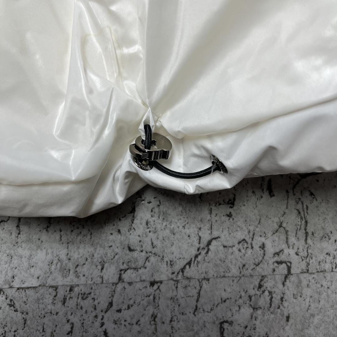 Moncler White Daynamic Porossan Down Jacket - FashionPlug