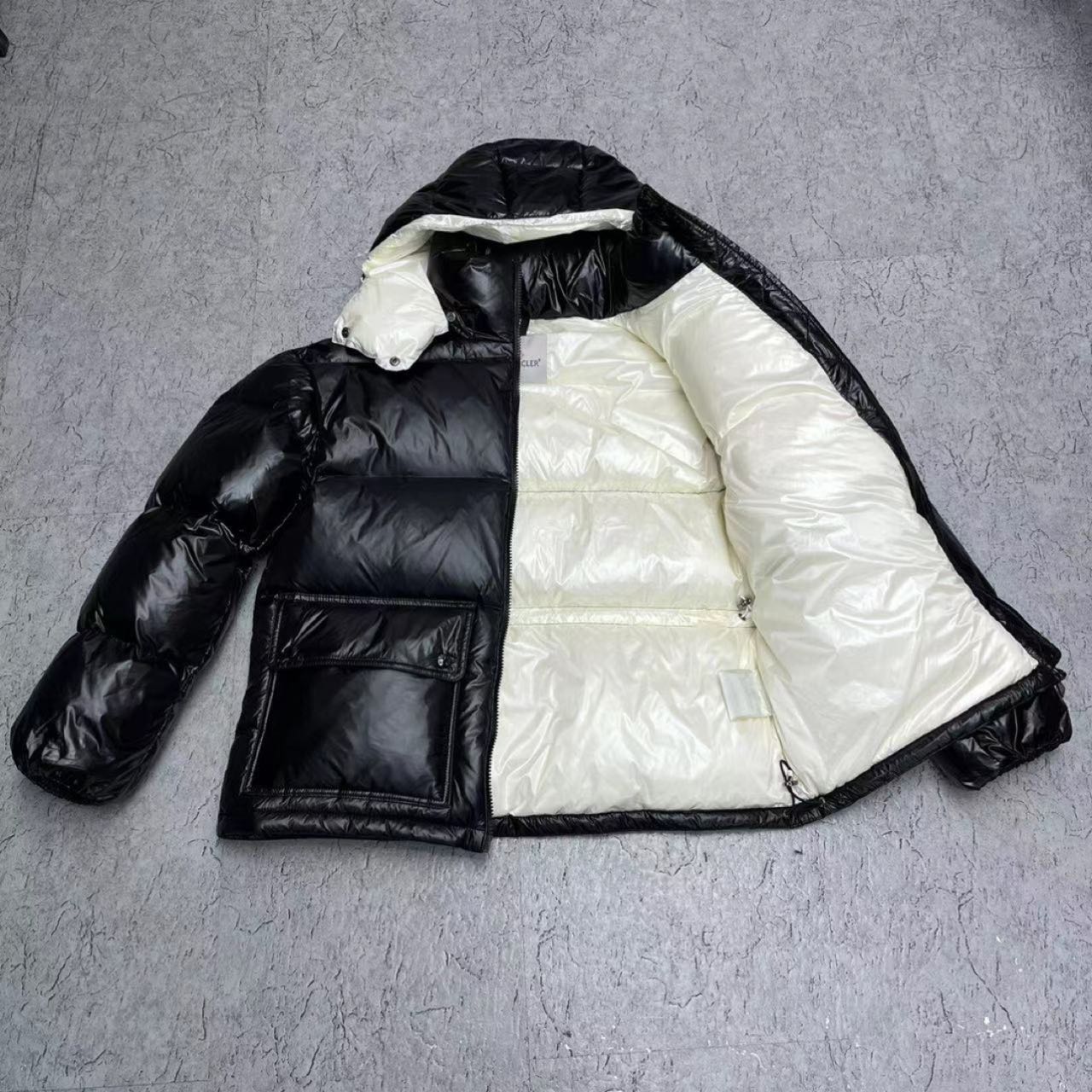 Moncler Women's Abbaye Short Down Jacket - FashionPlug