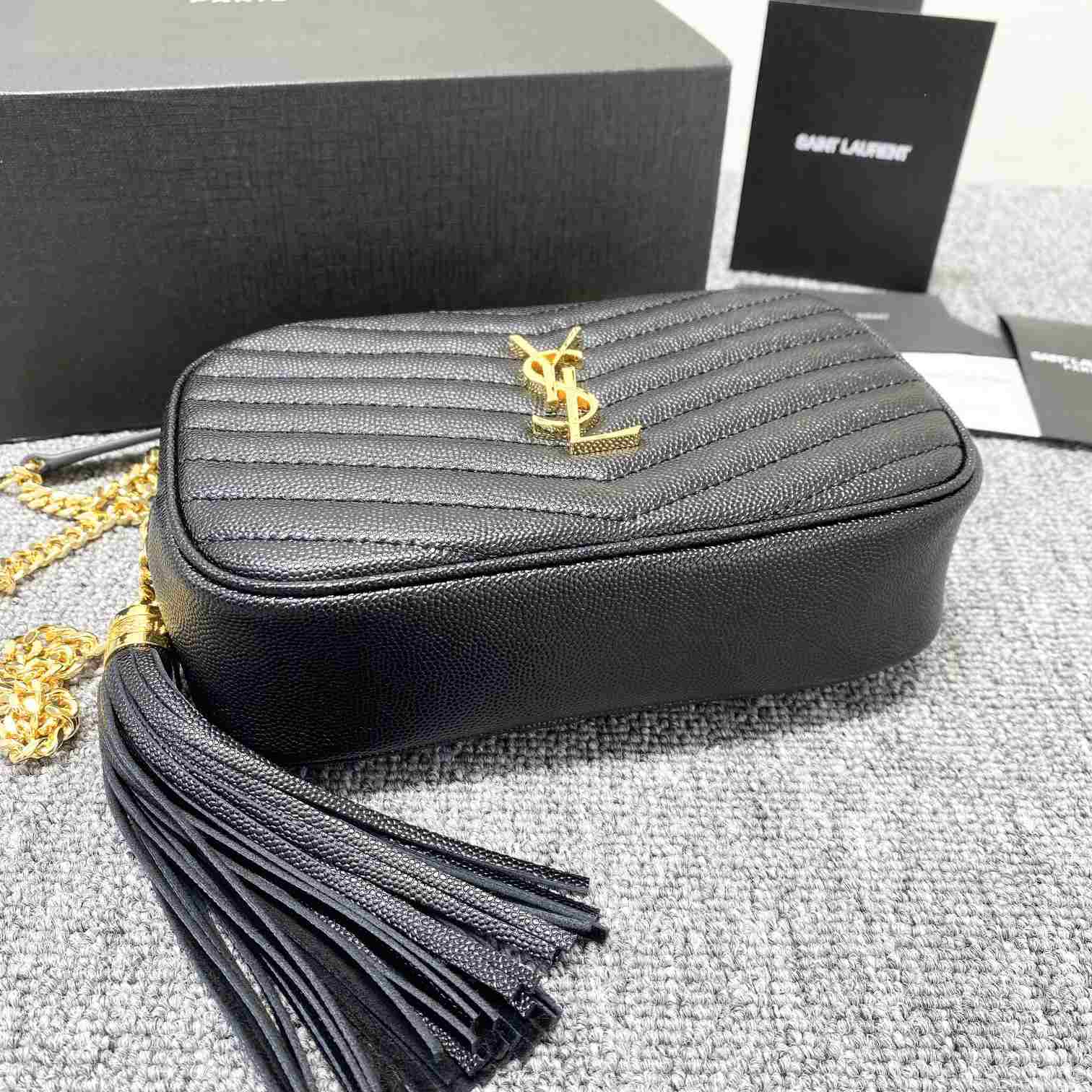 Saint Laurent Lou Camera Bag In Quilted Leather(18-11x5cm) - FashionPlug