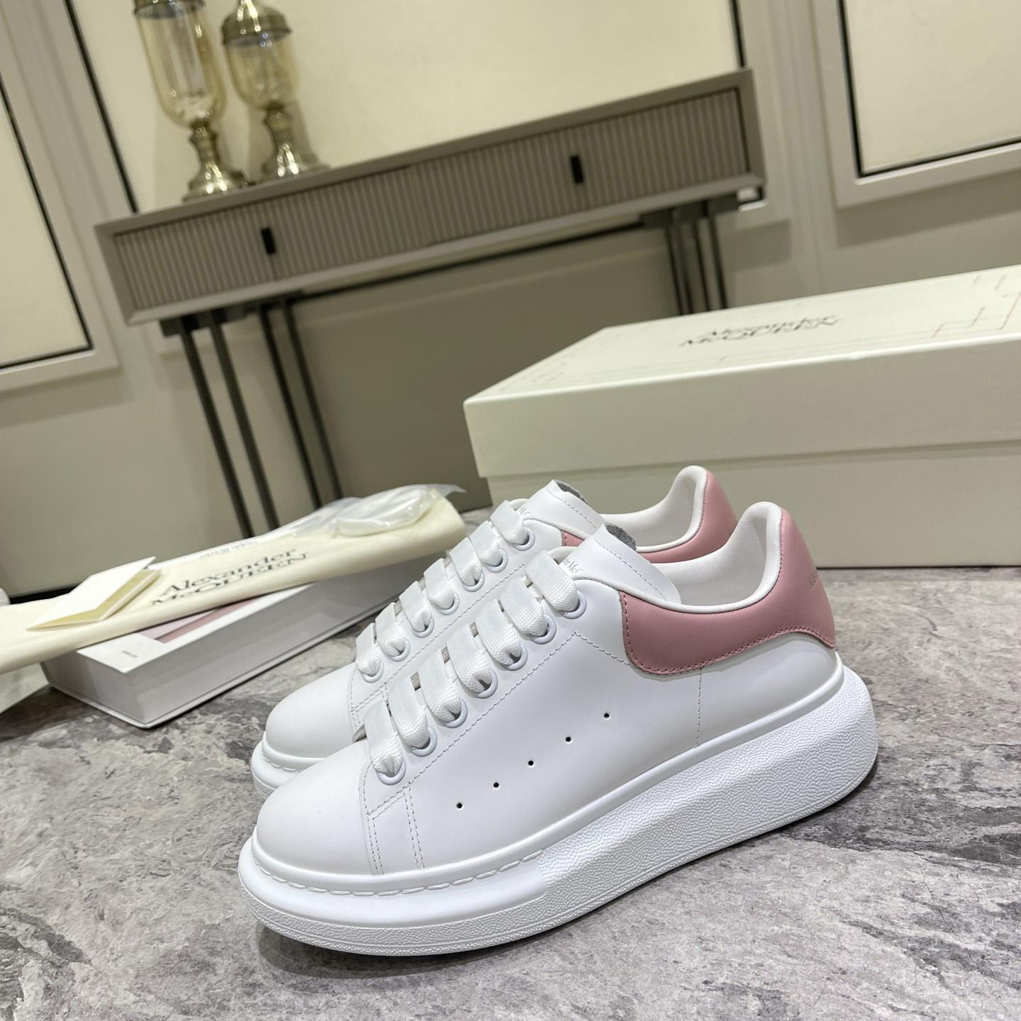 Alexander Mqueen Oversized Sneaker In Patchouli - FashionPlug