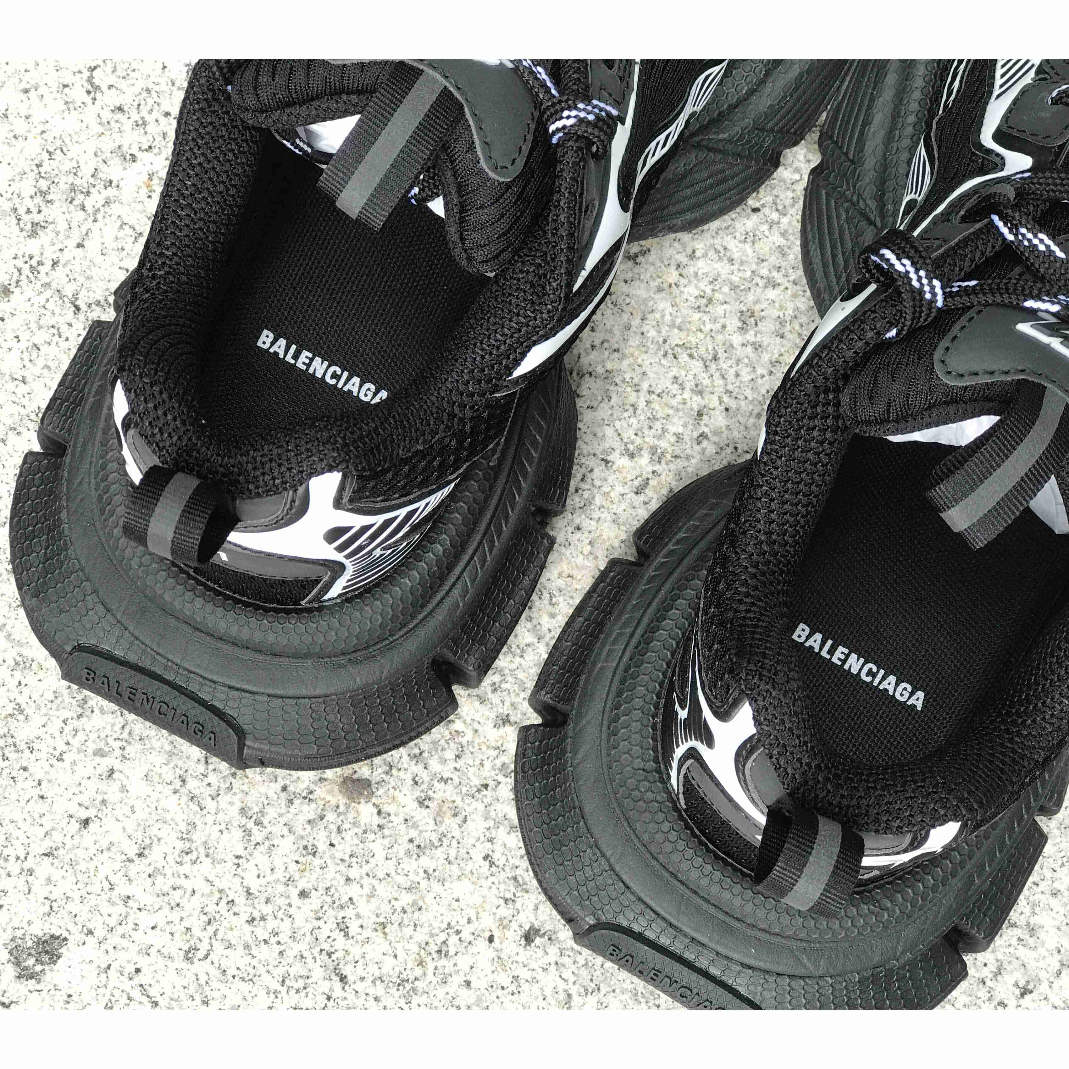 Balenciaga 3XL Trainers In Black - FashionPlug
