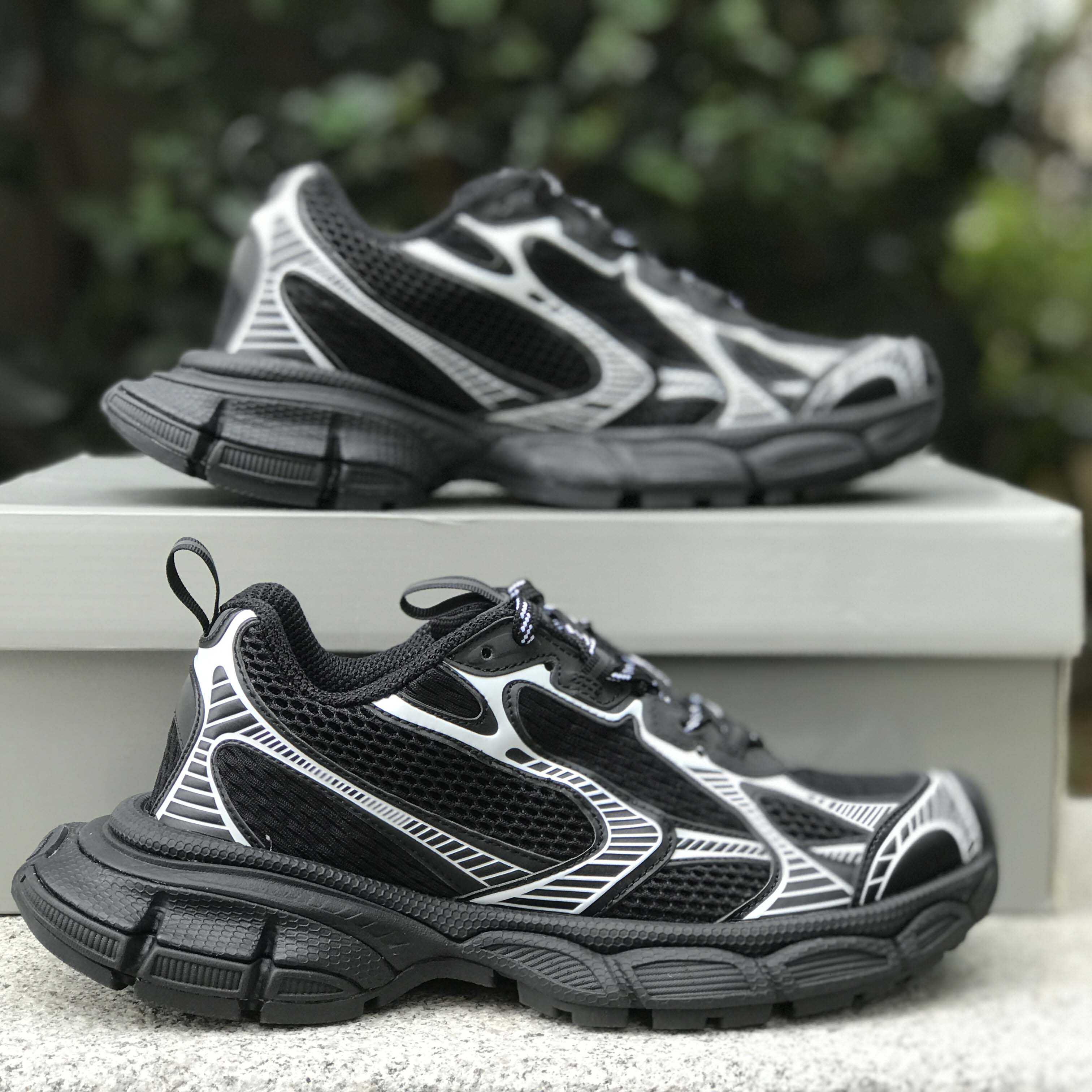 Balenciaga 3XL Trainers In Black - FashionPlug