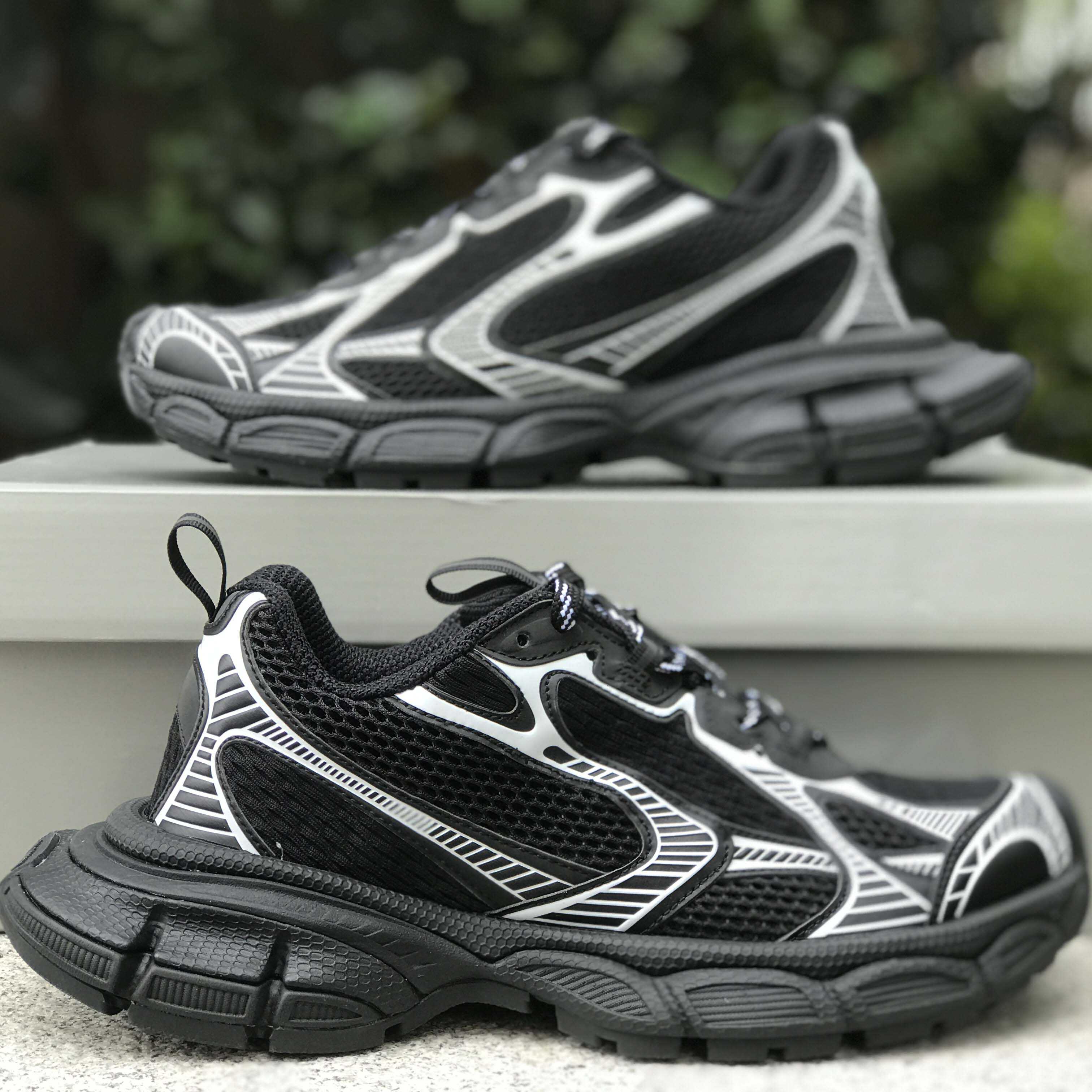 Balenciaga 3XL Trainers In Black - FashionPlug