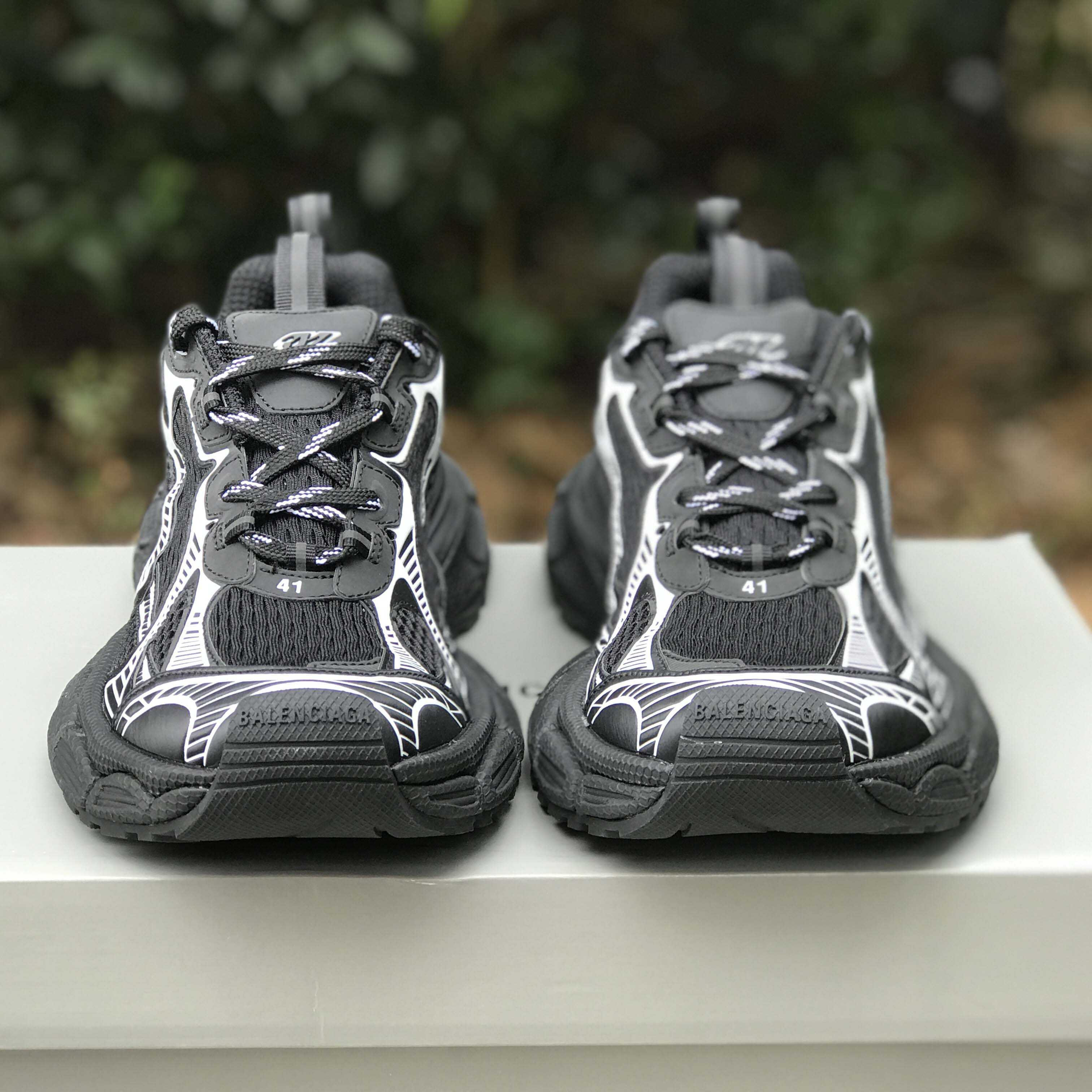 Balenciaga 3XL Trainers In Black - FashionPlug