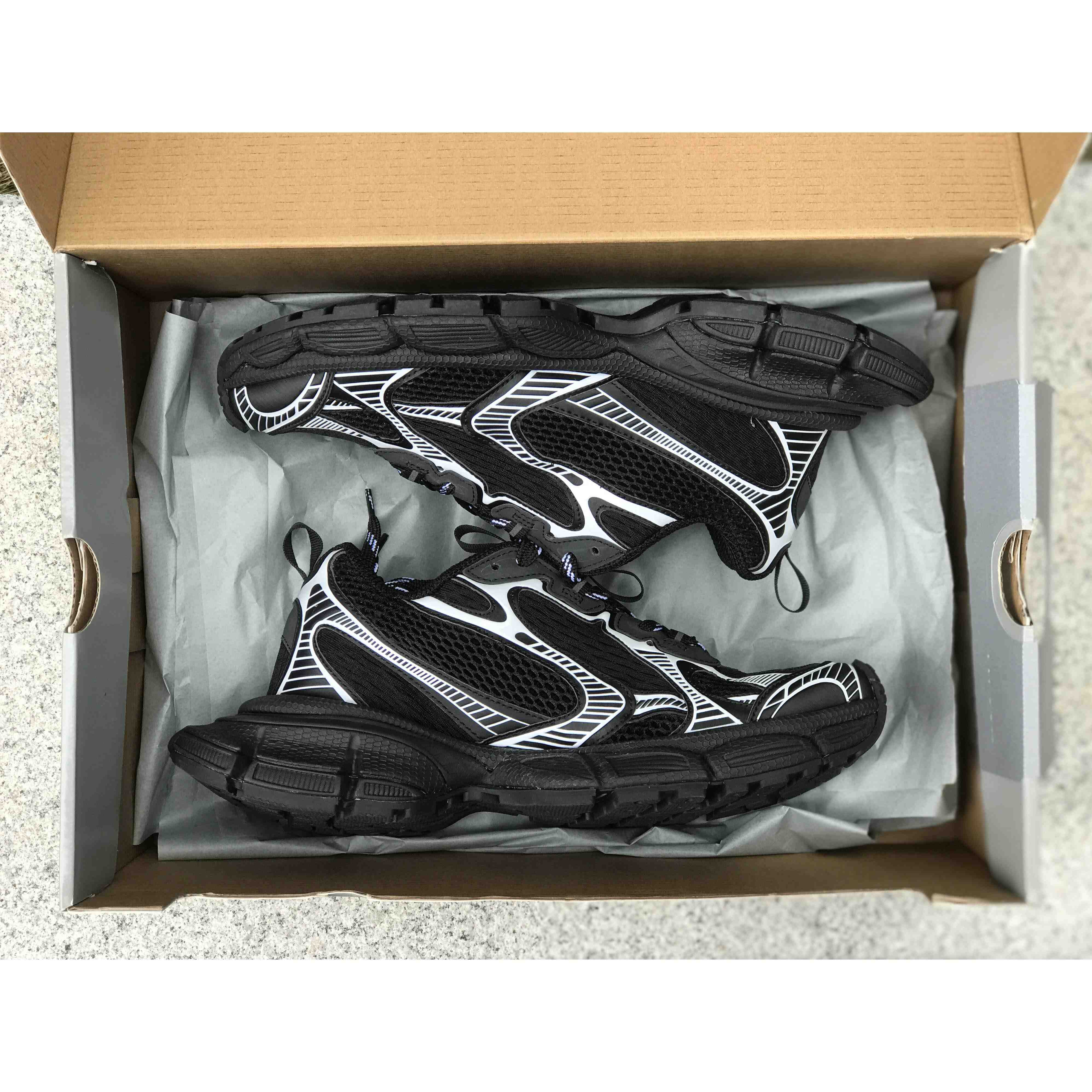 Balenciaga 3XL Trainers In Black - FashionPlug