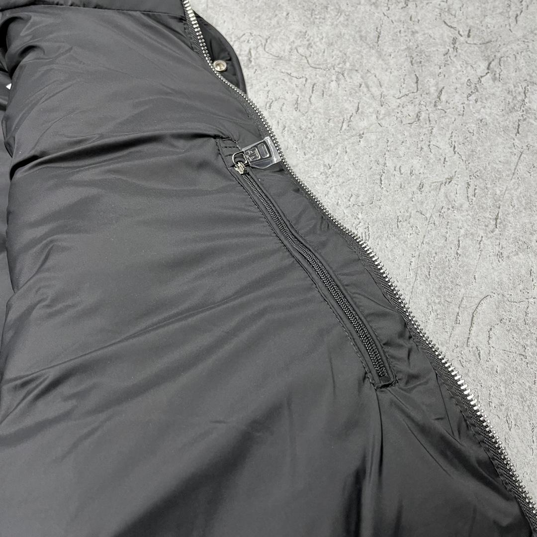 Moncler Hooded Padded Jacket - FashionPlug
