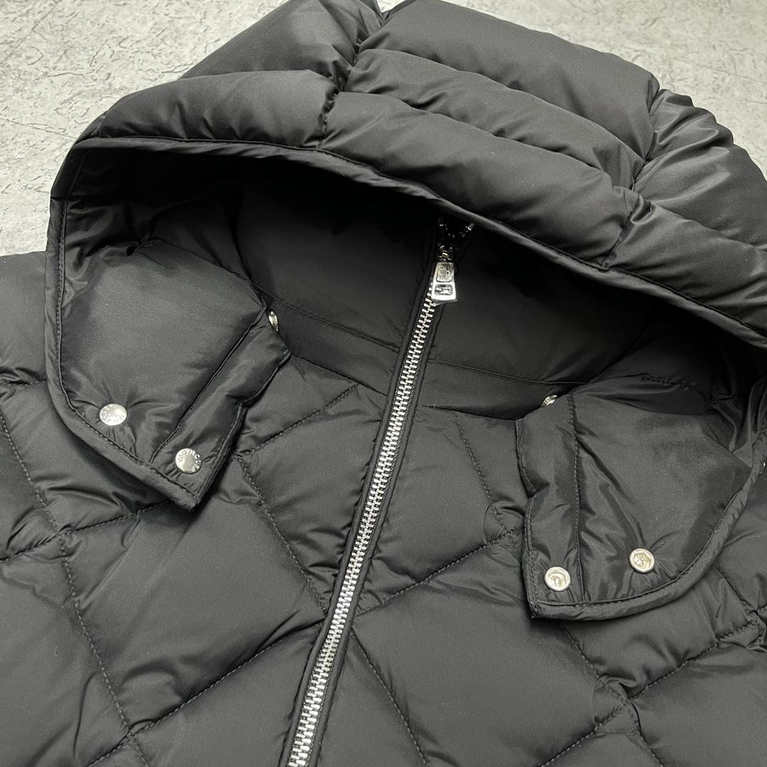 Moncler Hooded Padded Jacket - FashionPlug