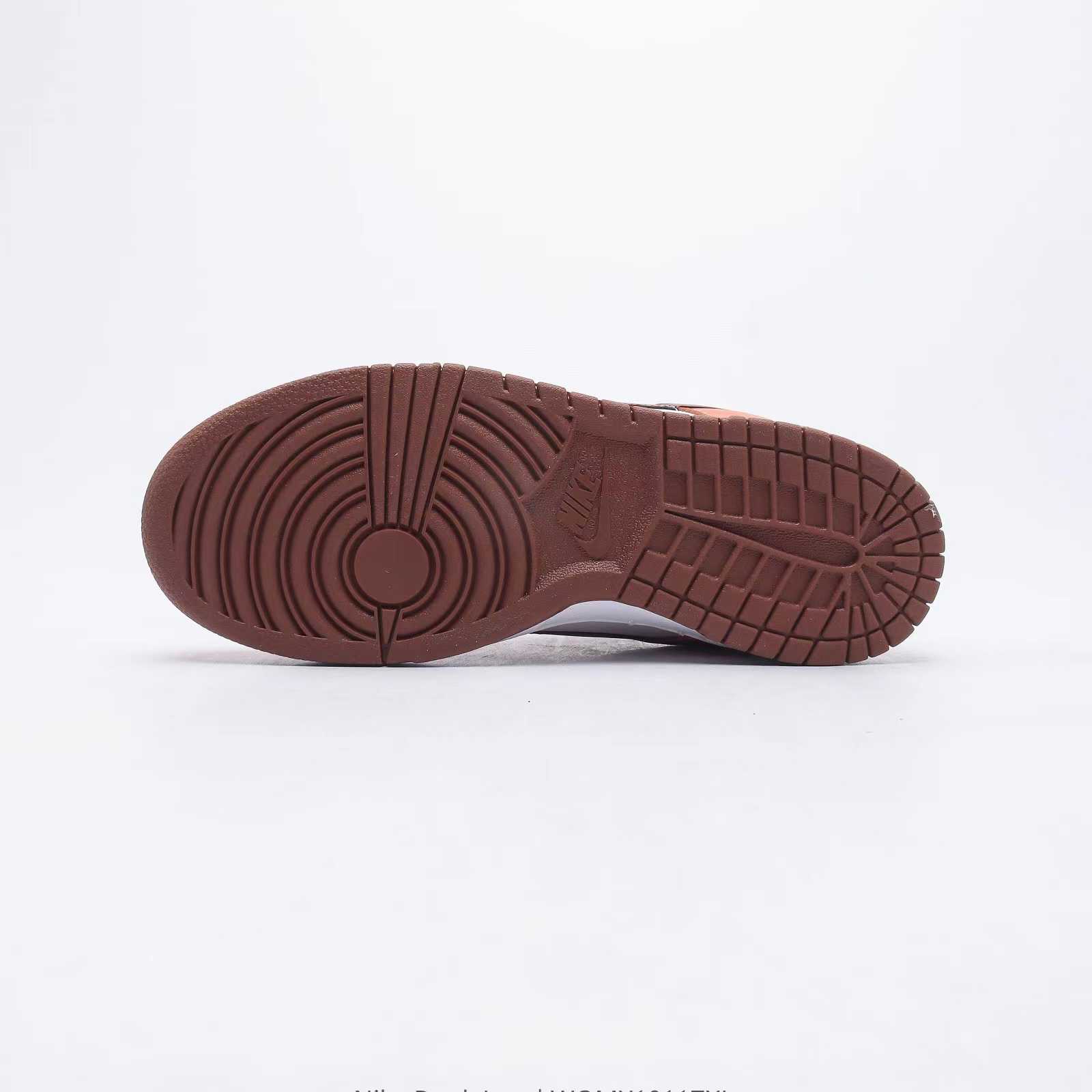 Nike 2021 Wms Dunk  Low 'Bronze Eclipse' Sneaker  DQ4607 - FashionPlug