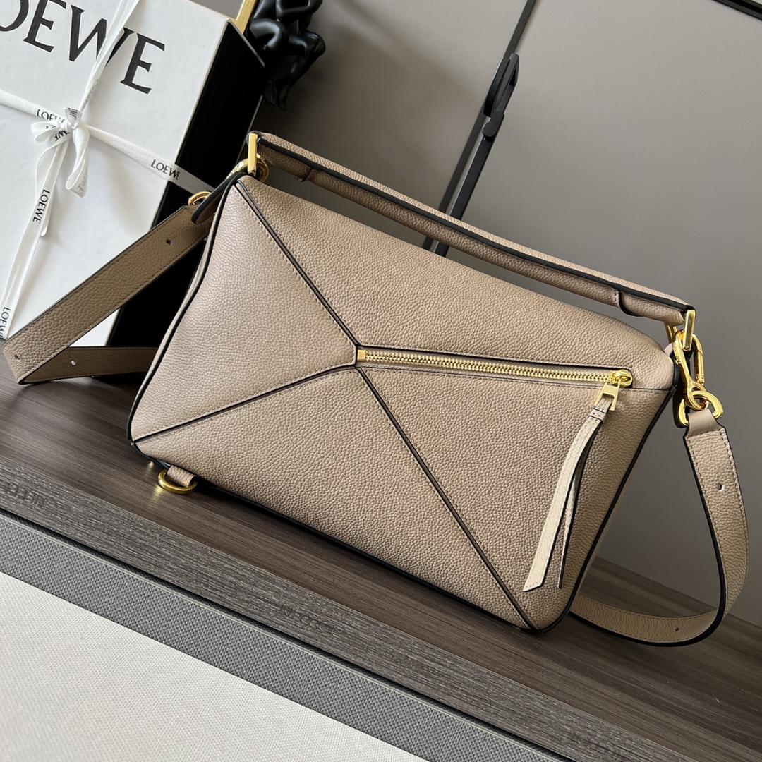 Loewe Puzzle Bag In Classic Calfskin(29-19.5-14cm) - FashionPlug