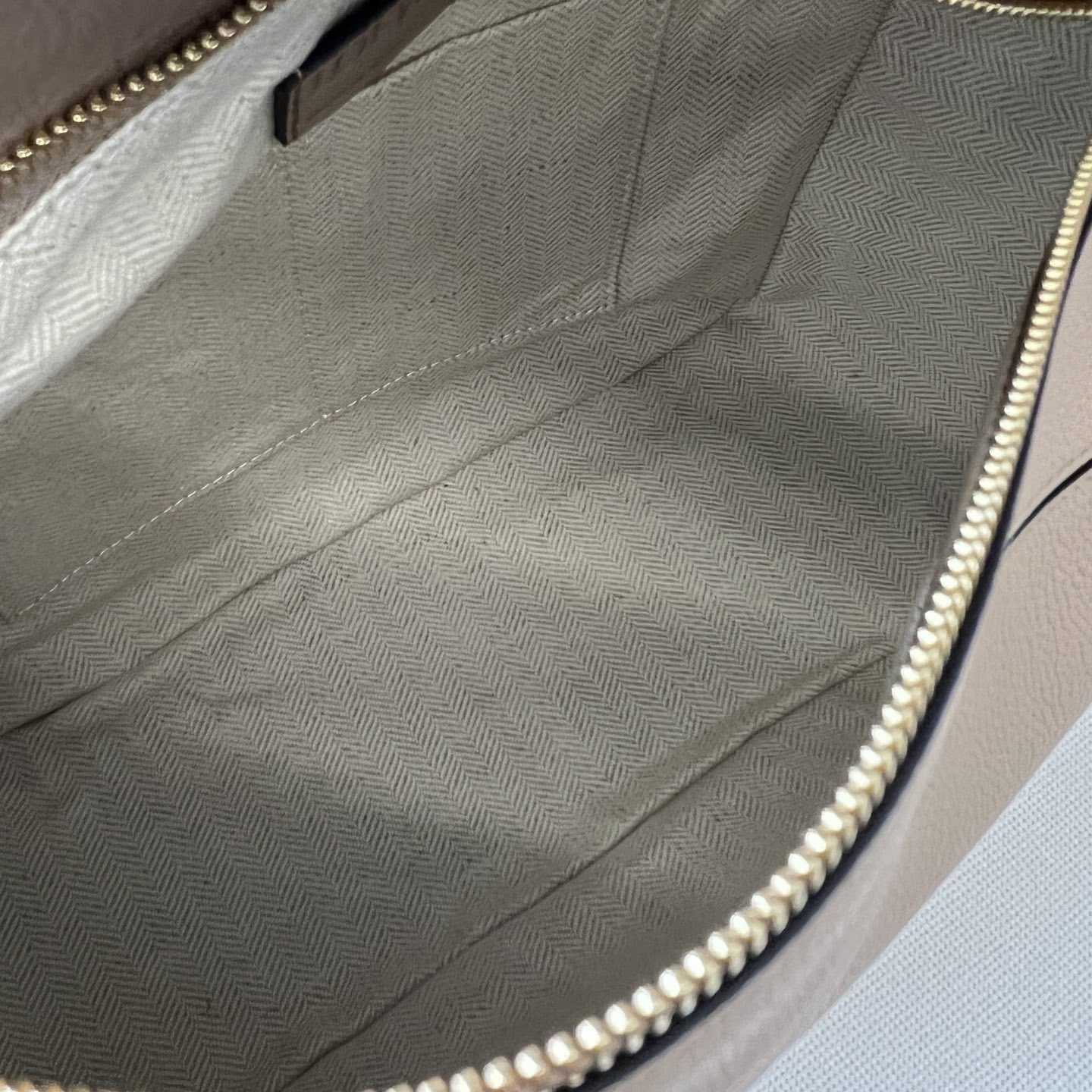 Loewe Puzzle Bag In Classic Calfskin(29-19.5-14cm) - FashionPlug