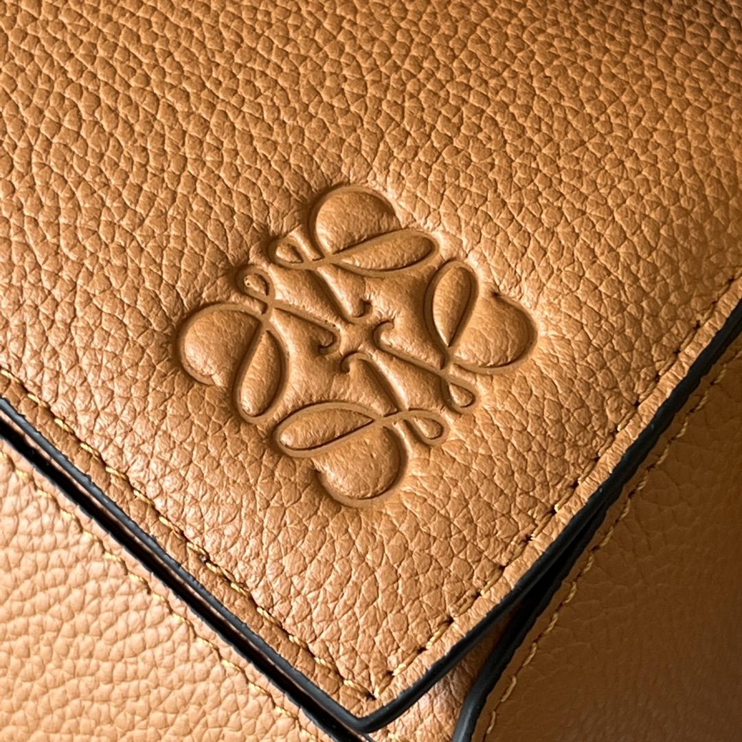 Loewe Puzzle Bag In Classic Calfskin(29-19.5-14cm) - FashionPlug