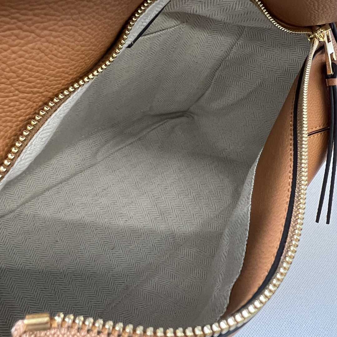 Loewe Puzzle Bag In Classic Calfskin(29-19.5-14cm) - FashionPlug